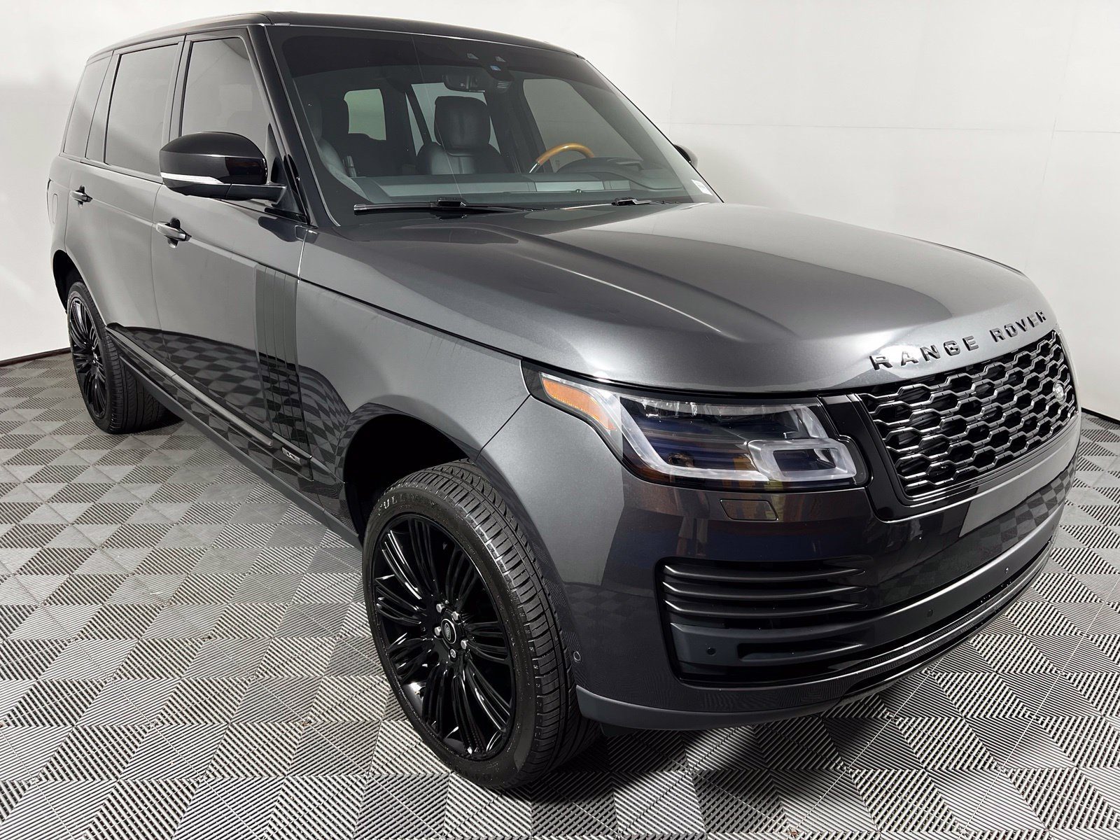 Used 2021 Land Rover Range Rover P525 Westminster Edition LWB AWD/4WD image 3