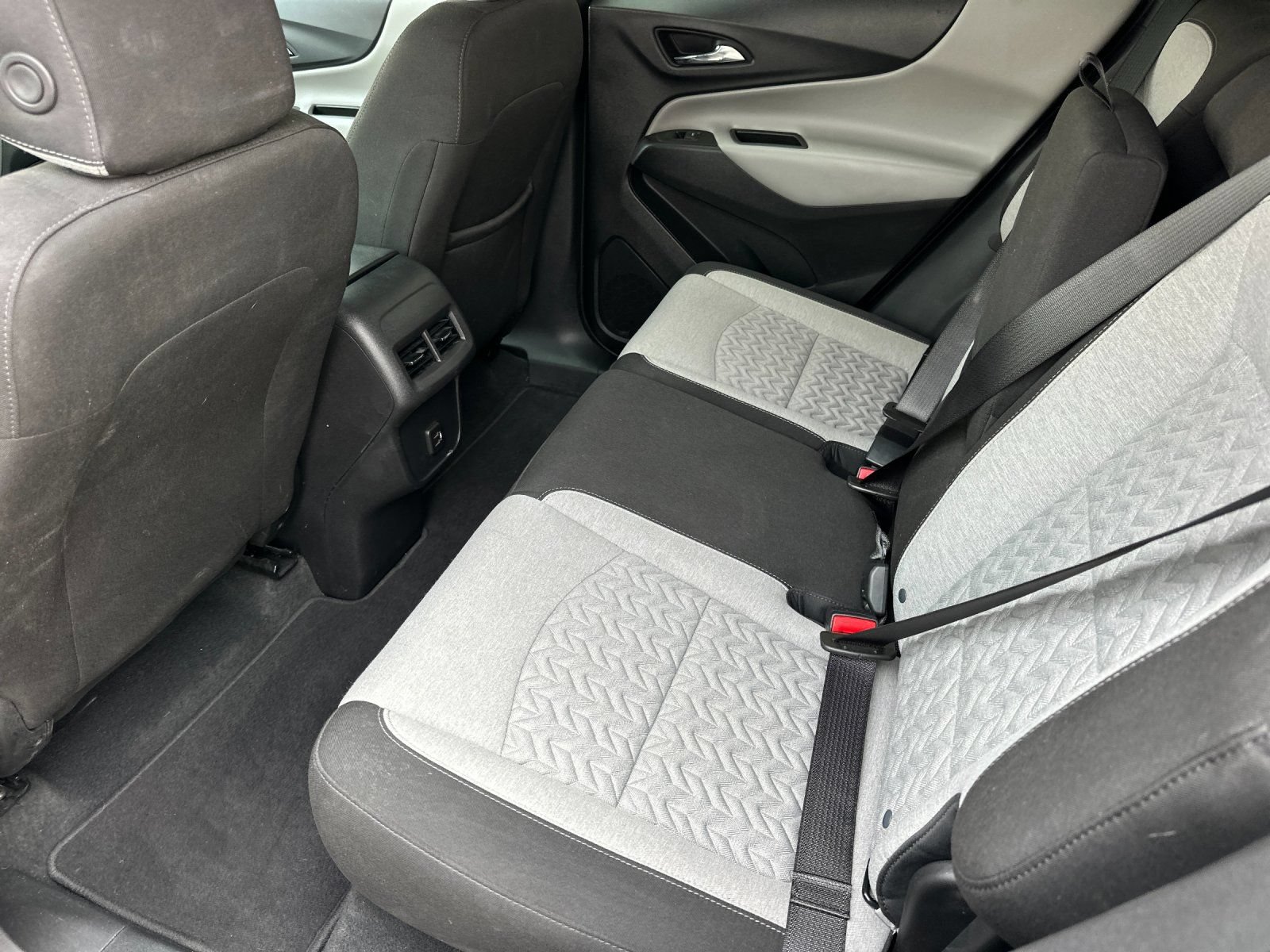 Used 2023 Chevrolet Equinox LS AWD/4WD image 11