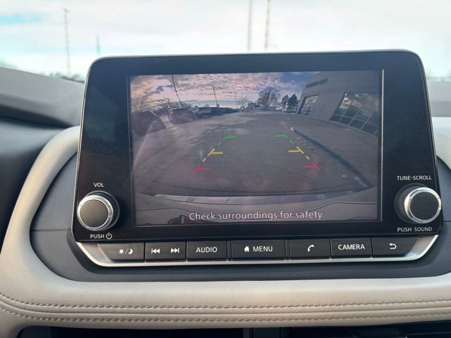 Used 2023 Nissan Rogue SV image 20