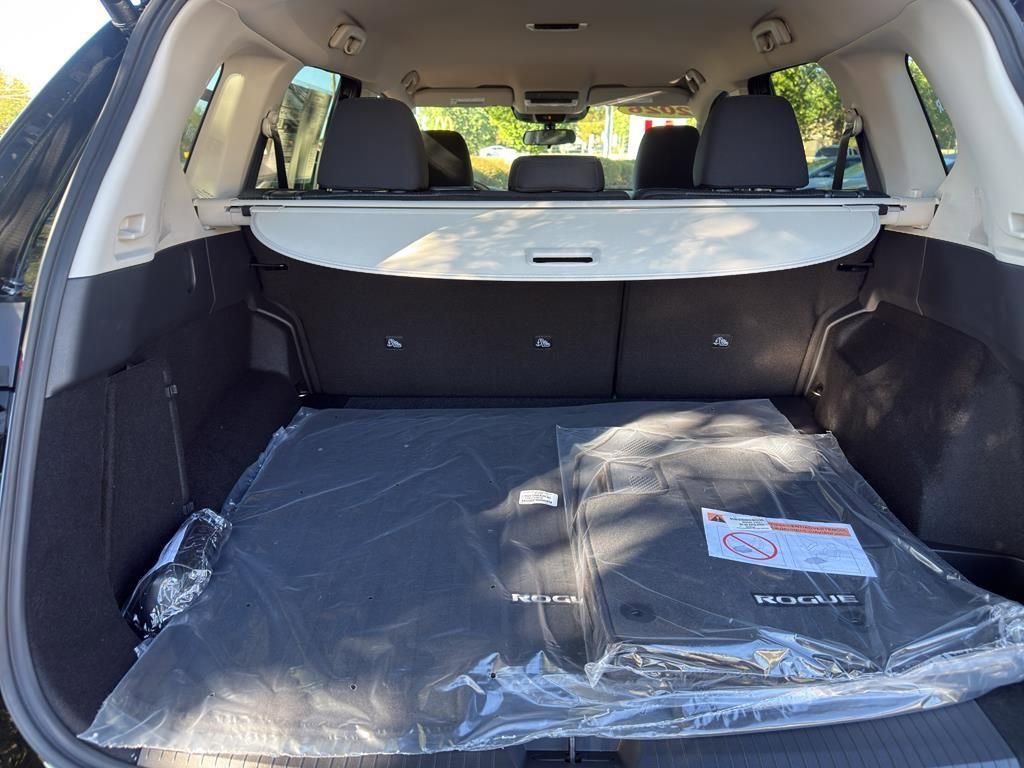 New 2026 Nissan Rogue SV image 30