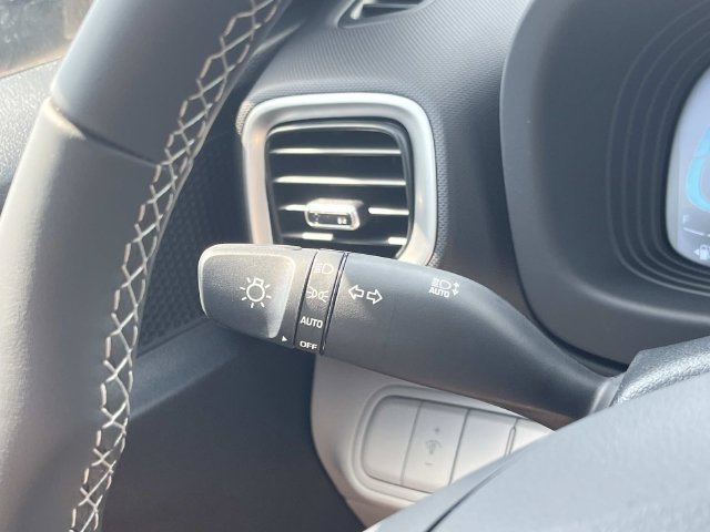 New 2026 Hyundai Venue SEL FWD image 35