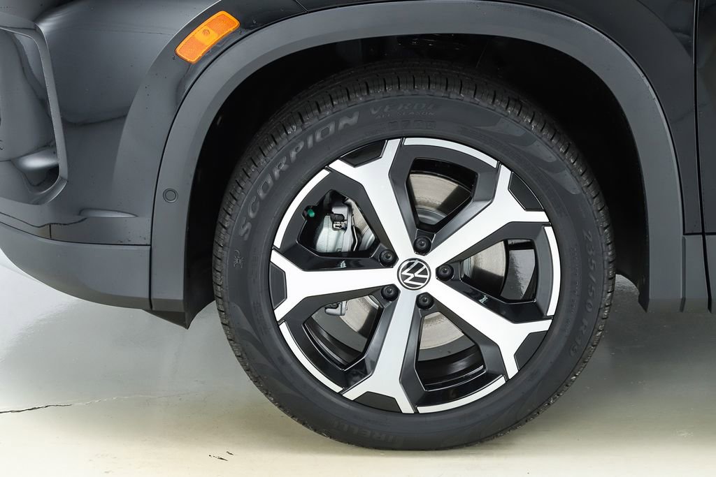 New 2026 Volkswagen Tiguan SE image 5