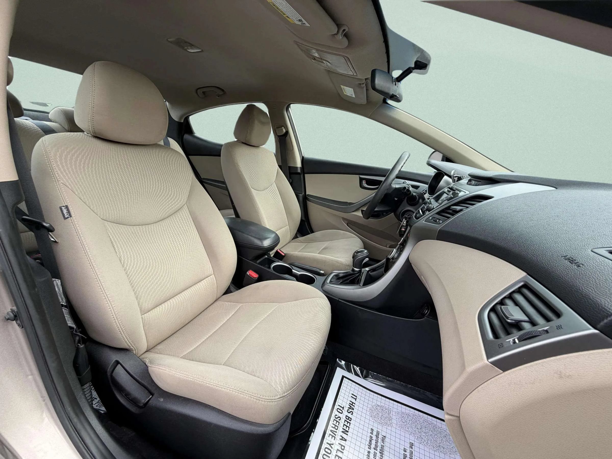 Used 2015 Hyundai Elantra SE FWD image 14