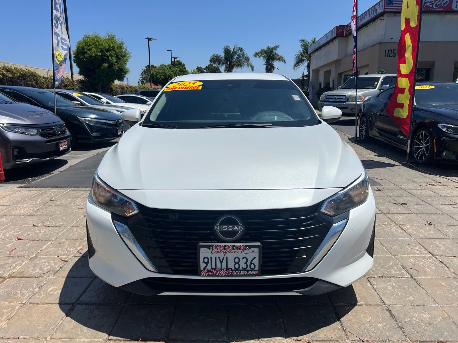 Used 2025 Nissan Sentra SV FWD image 3