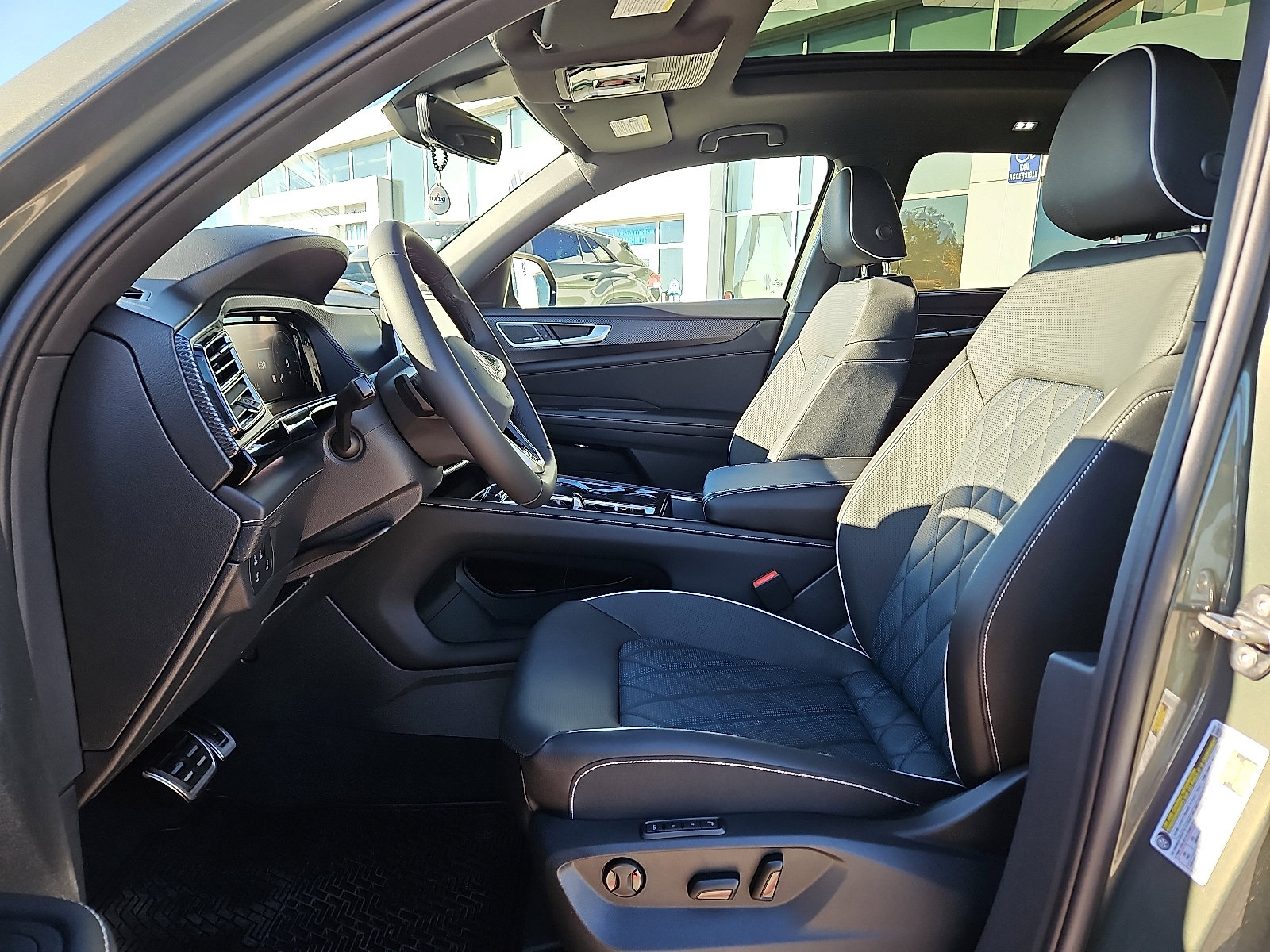 New 2026 Volkswagen Atlas Cross Sport SEL Premium R-Line image 11