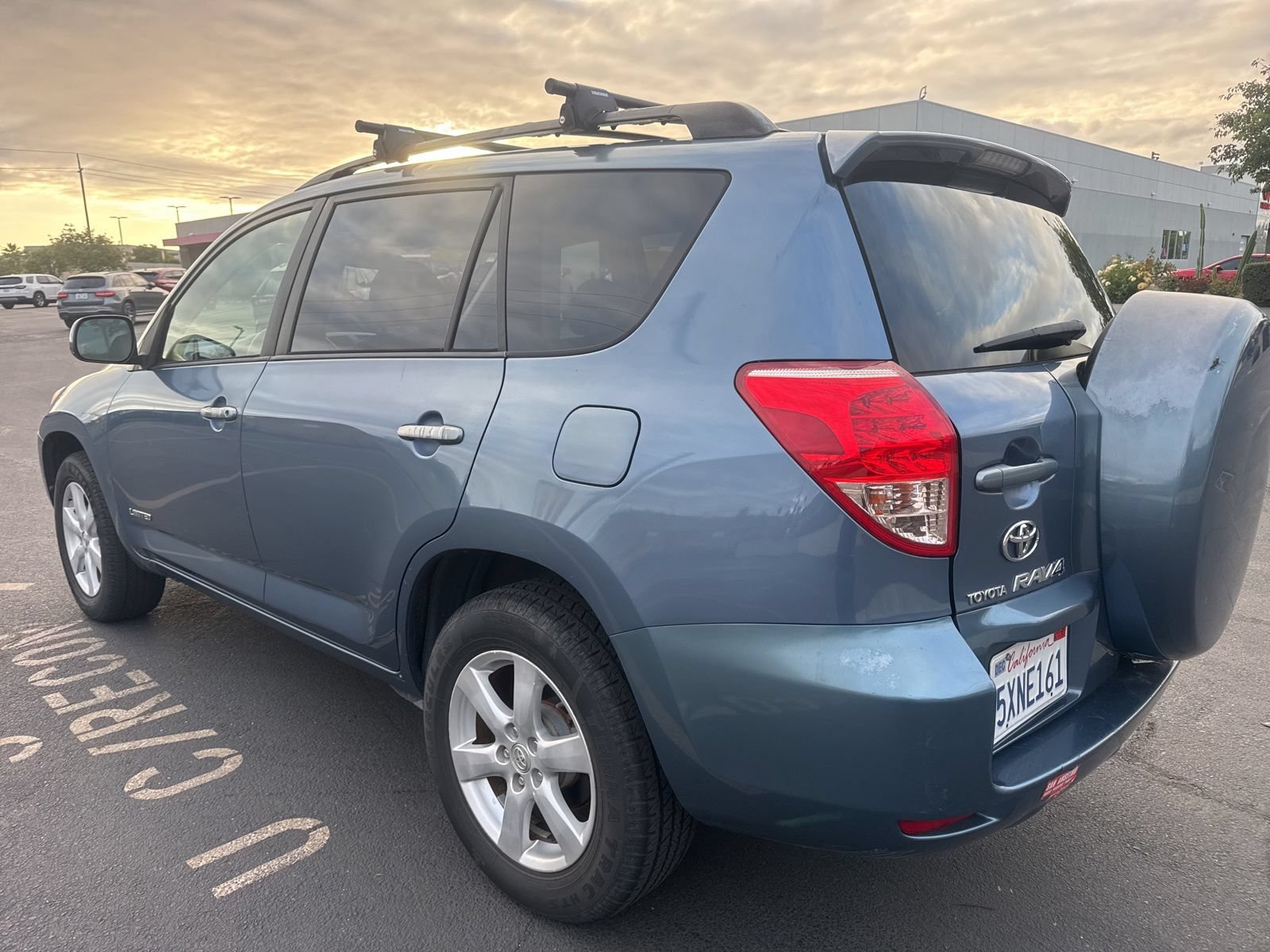 Used 2007 Toyota RAV4 Limited AWD/4WD image 6