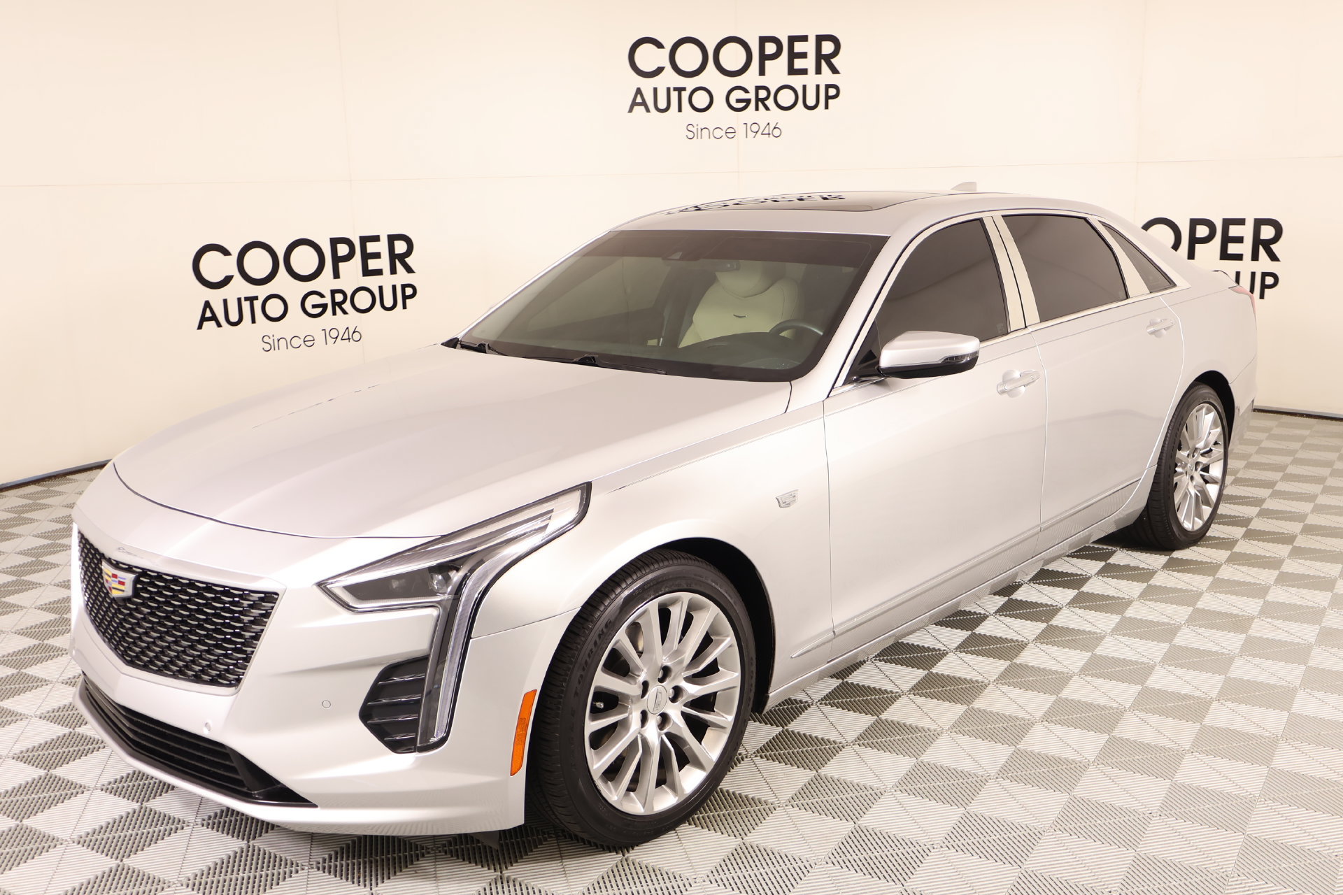 Used 2019 Cadillac CT6 Luxury w/ Driver Awareness Package RWD image 11