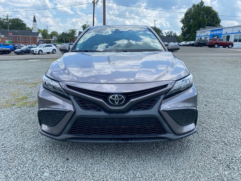 Used 2022 Toyota Camry SE image 8