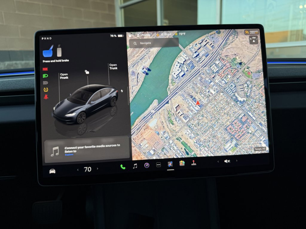 Used 2025 Tesla Model 3 image 31