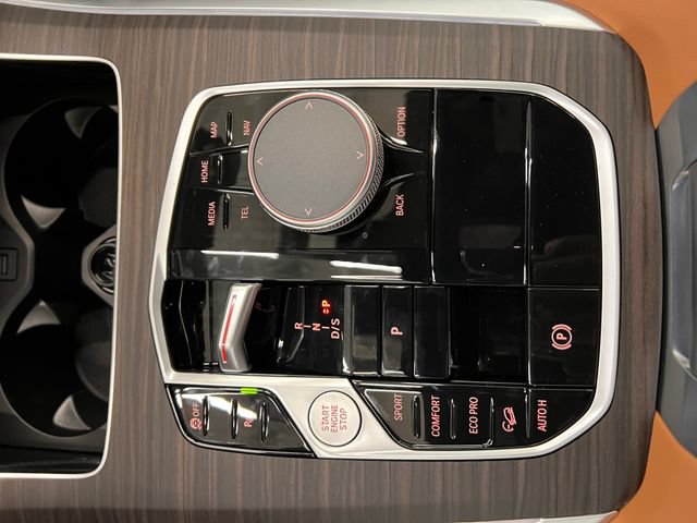 New 2026 BMW X5 xDrive40i w/ M Sport Package AWD/4WD image 36