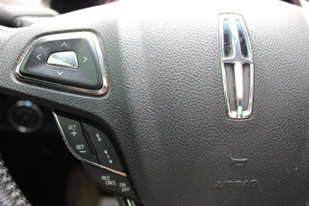 Used 2014 Lincoln MKZ AWD image 18