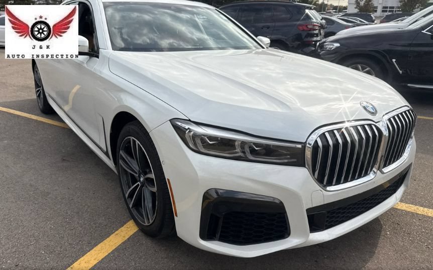 Used 2022 BMW 740i xDrive w/ M Sport Package AWD/4WD image 5