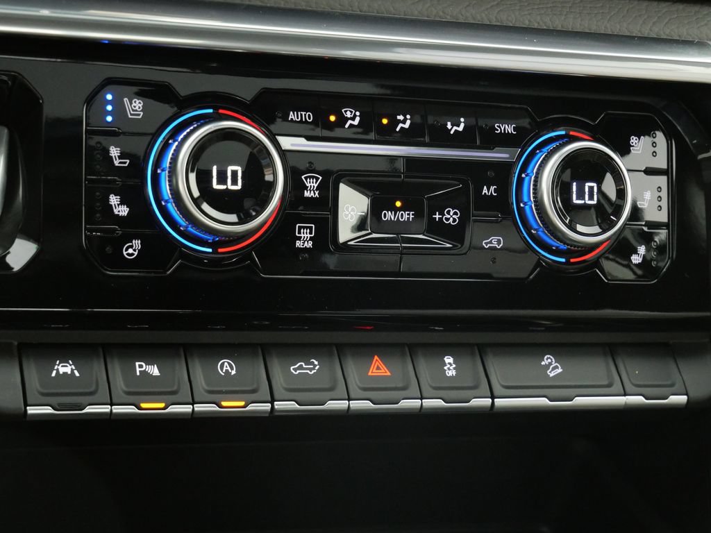 New 2026 GMC Sierra 1500 Denali AWD/4WD image 23