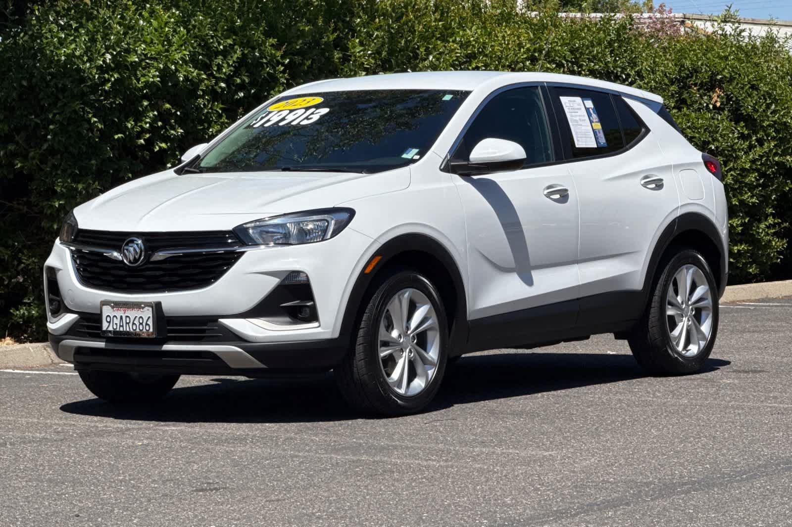 Used 2023 Buick Encore GX Preferred w/ Cold Weather Comfort Package FWD image 7