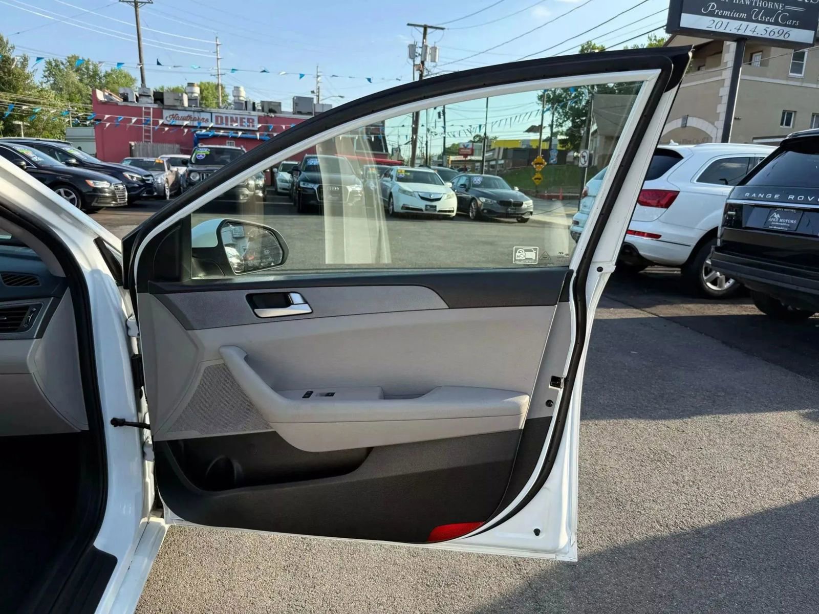 Used 2017 Hyundai Sonata SE FWD image 40