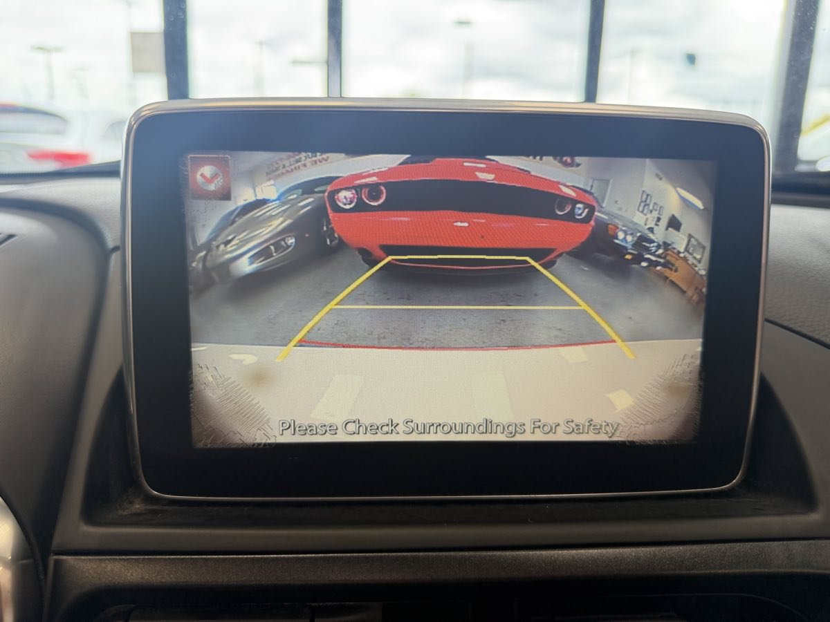 Used 2017 FIAT 124 Spider Abarth RWD image 22