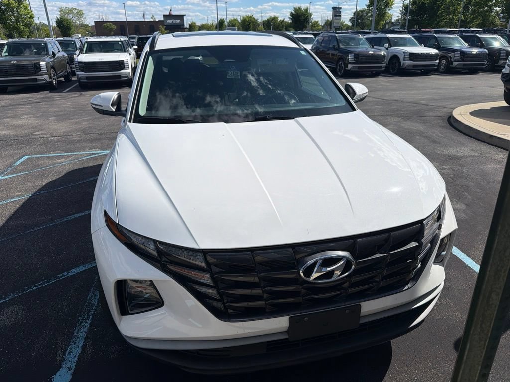 Used 2023 Hyundai Tucson SEL w/ Convenience Package AWD/4WD image 2