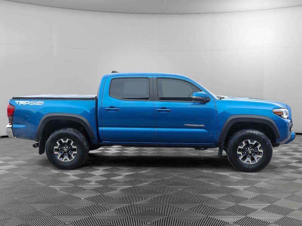 Used 2018 Toyota Tacoma TRD Off-Road image 7