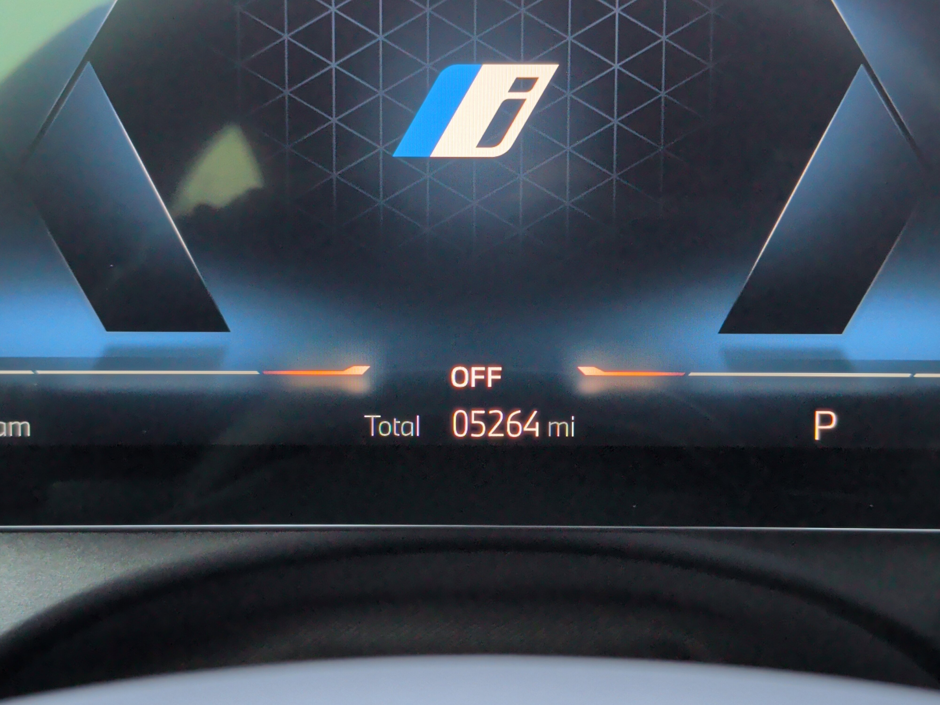 Certified 2025 BMW 550e xDrive 550e xDrive w/ Premium Package image 16