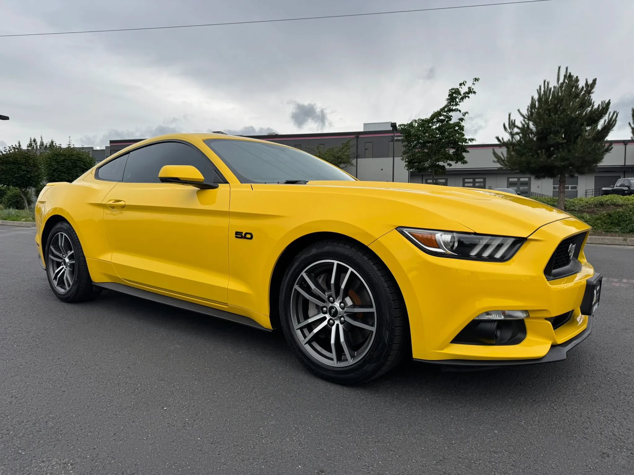Used 2017 Ford Mustang GT Premium w/ Enhanced Security Package RWD image 1
