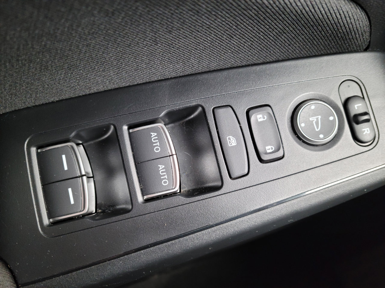 Used 2025 Honda Civic Sport image 15