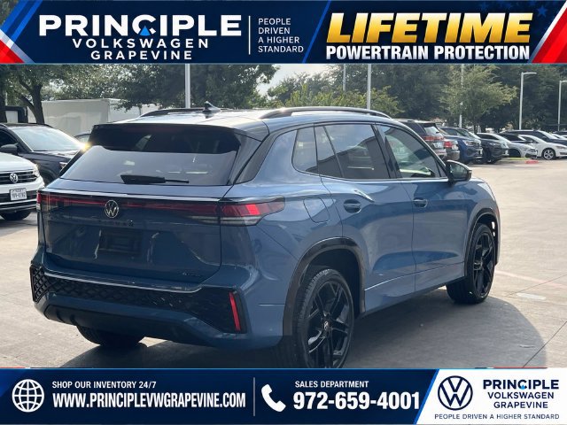 Used 2025 Volkswagen Tiguan SE R-Line AWD/4WD image 10