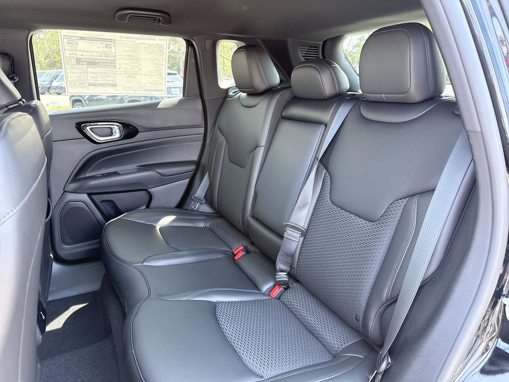 New 2026 Jeep Compass Latitude image 23
