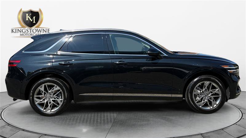 Used 2025 Genesis GV70 2.5T AWD/4WD image 6