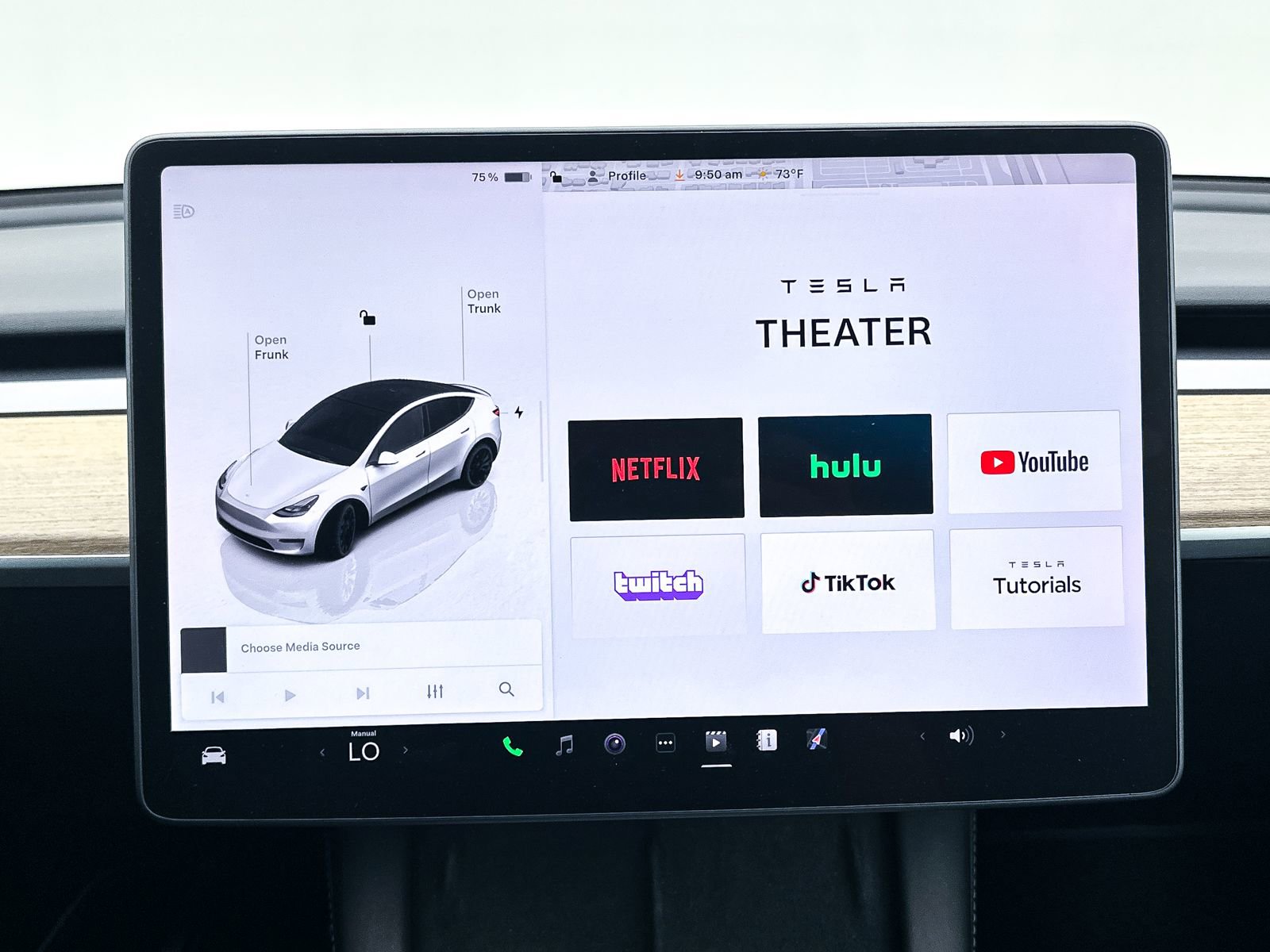 Used 2022 Tesla Model Y Performance AWD/4WD image 24