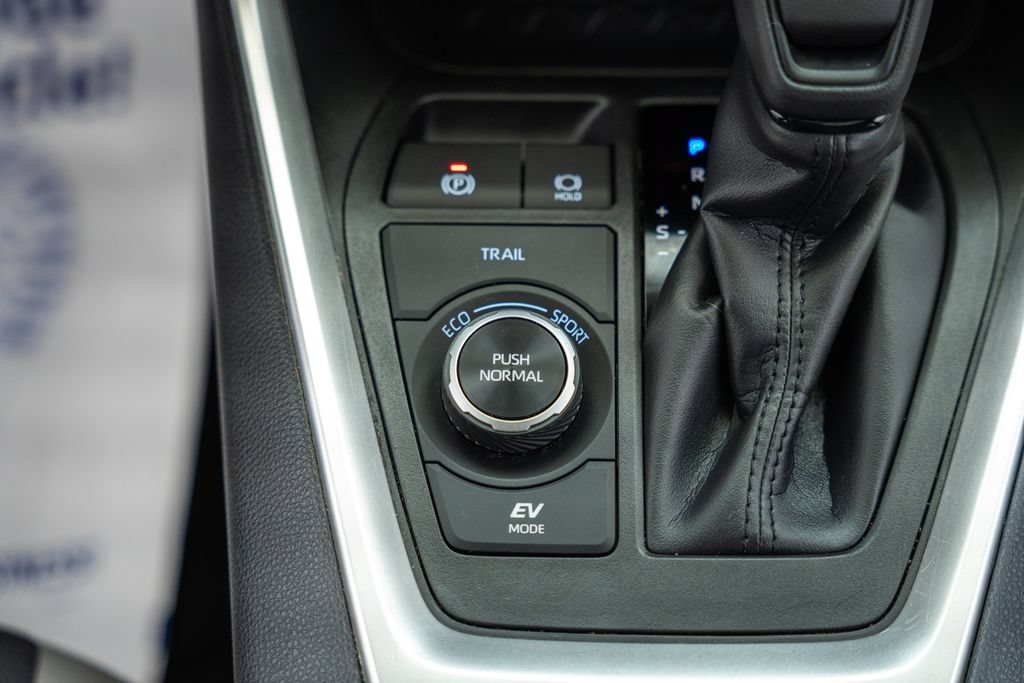Certified 2024 Toyota RAV4 XLE w/ Convenience Package AWD/4WD image 26