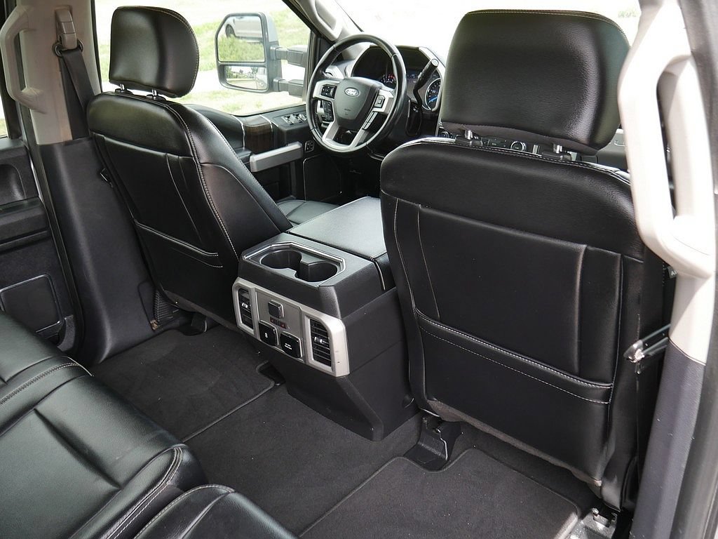 Used 2021 Ford F250 Lariat w/ Lariat Ultimate Package AWD/4WD image 58