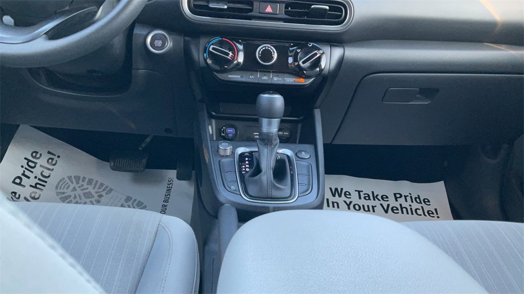 Used 2022 Hyundai Kona SEL image 23