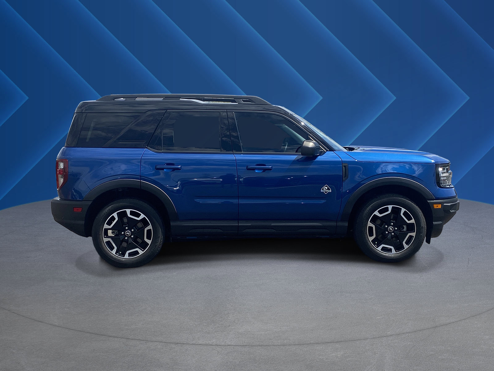 Used 2024 Ford Bronco Sport Outer Banks w/ Tech Package AWD/4WD image 2