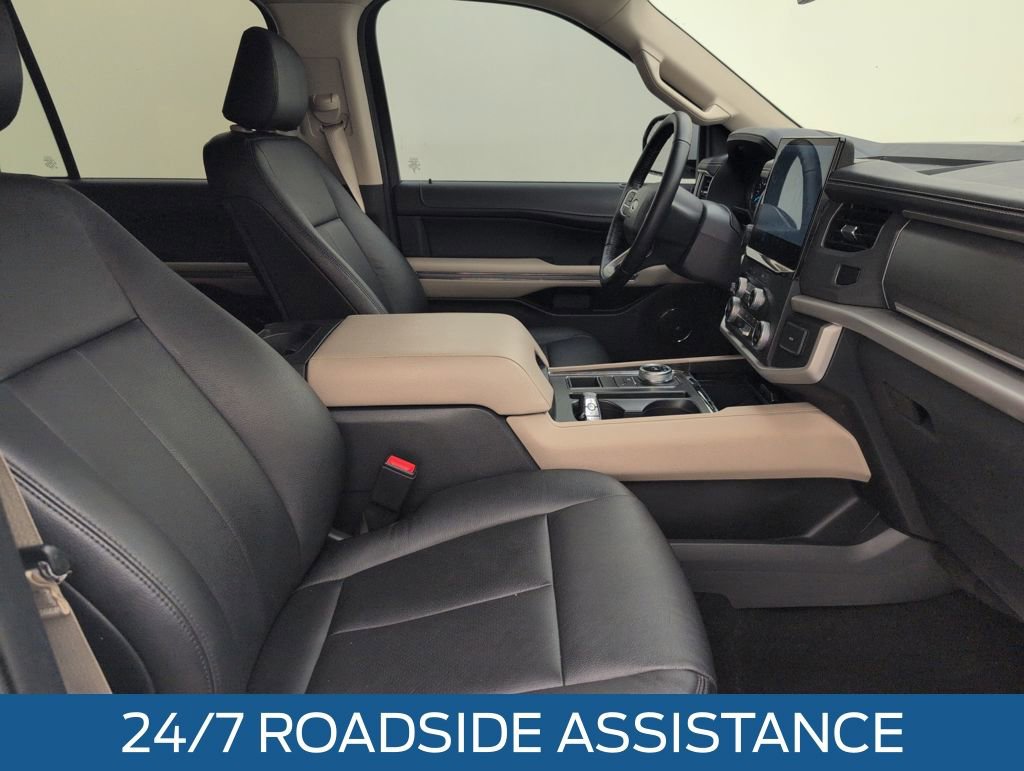 Certified 2023 Ford Expedition XLT image 14