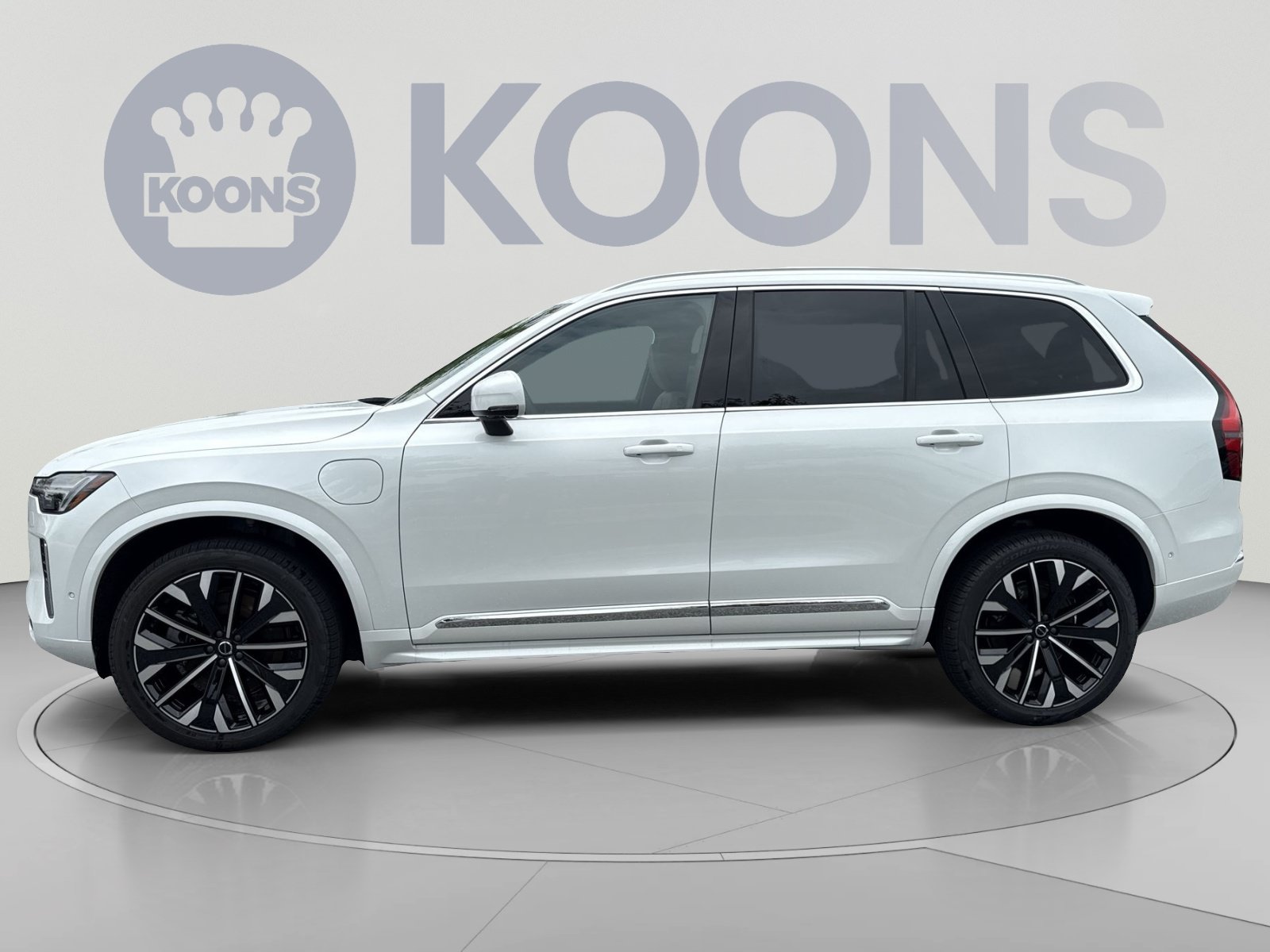 New 2026 Volvo XC90 T8 Ultra w/ Protection Package Premier AWD/4WD image 2