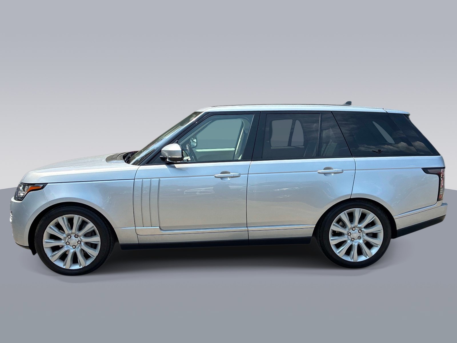 Used 2016 Land Rover Range Rover Supercharged AWD/4WD image 4