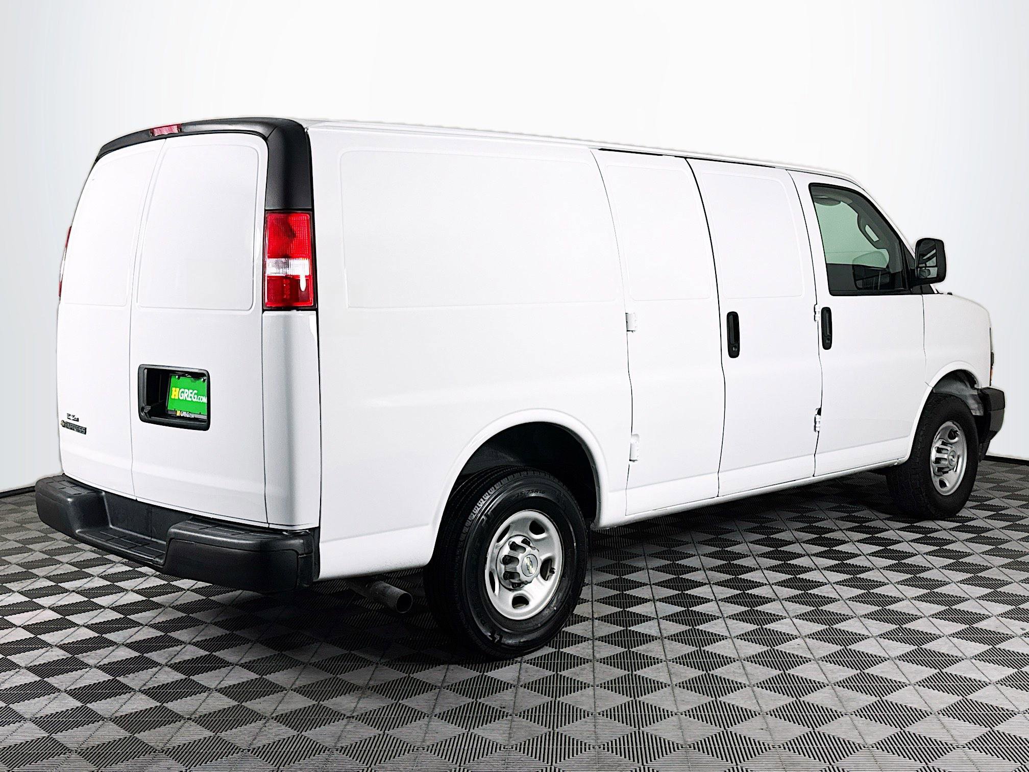 Used 2022 Chevrolet Express 2500 Work Van image 10
