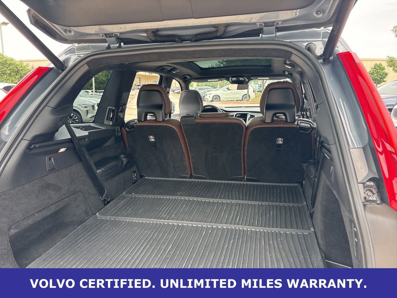 Certified 2023 Volvo XC90 T8 Ultimate AWD/4WD image 10