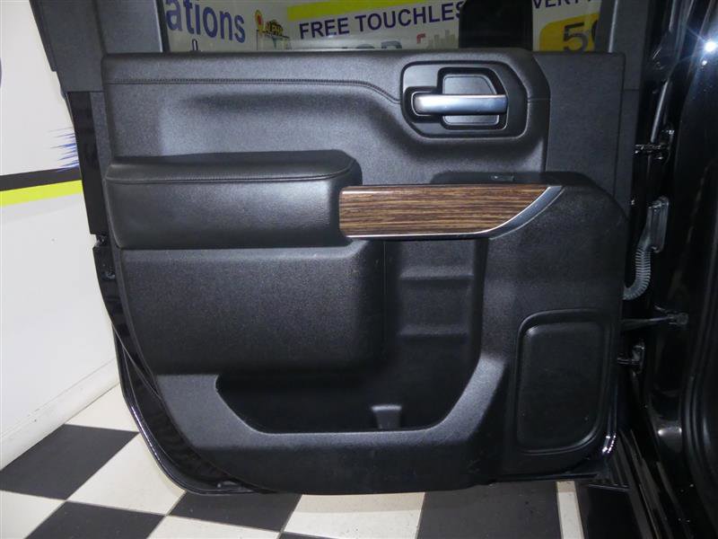 Used 2021 Chevrolet Silverado 3500 High Country w/ Z71 Off-Road Package image 27