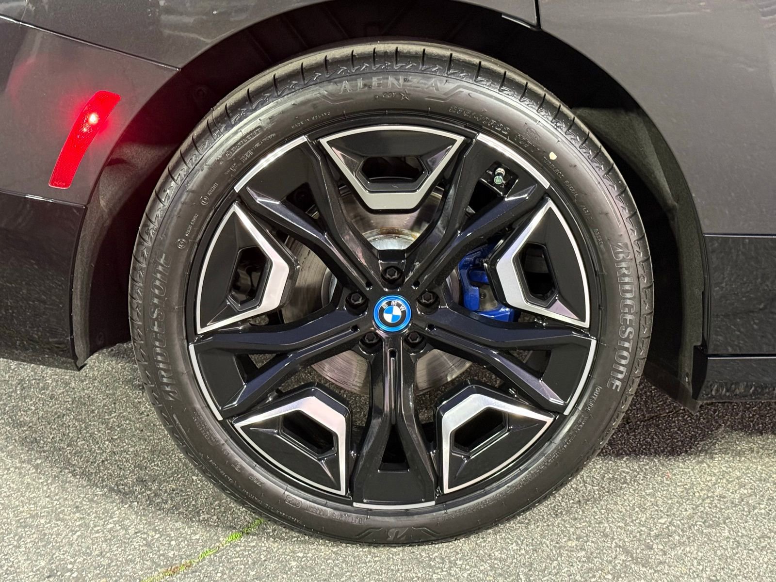 Used 2025 BMW iX M60 image 18