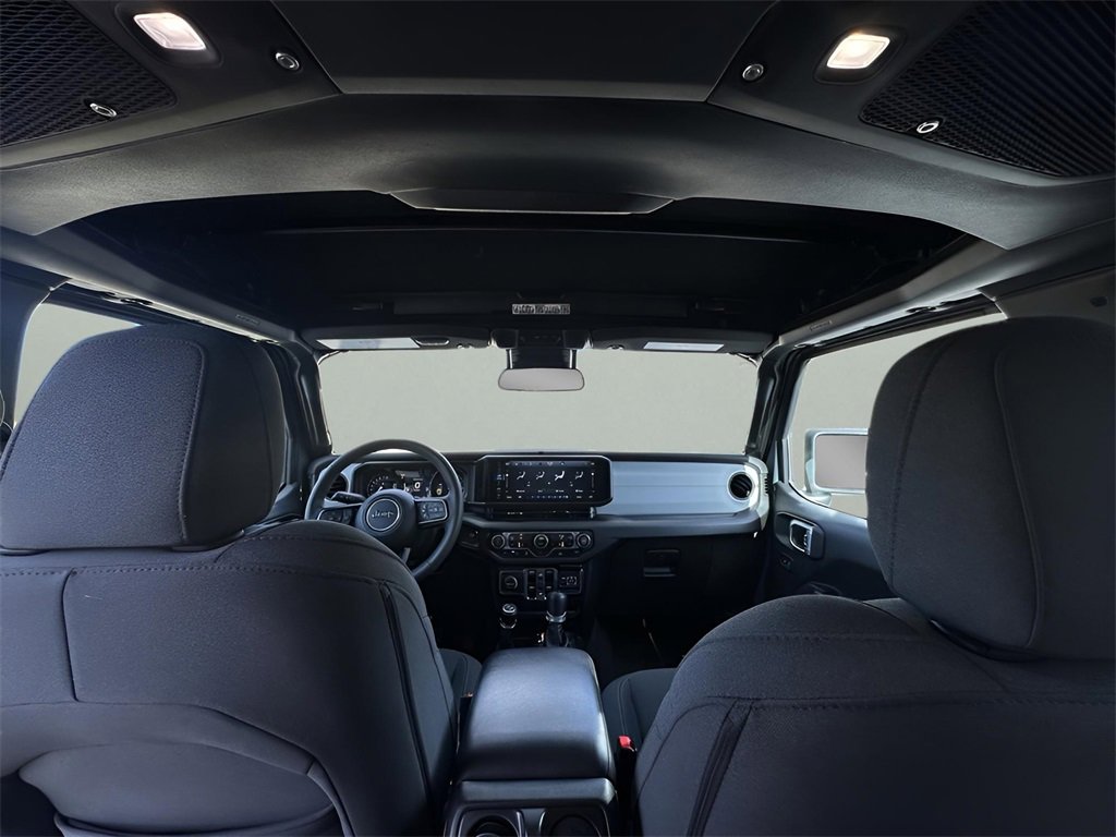 Used 2024 Jeep Wrangler Unlimited w/ Convenience Group image 19