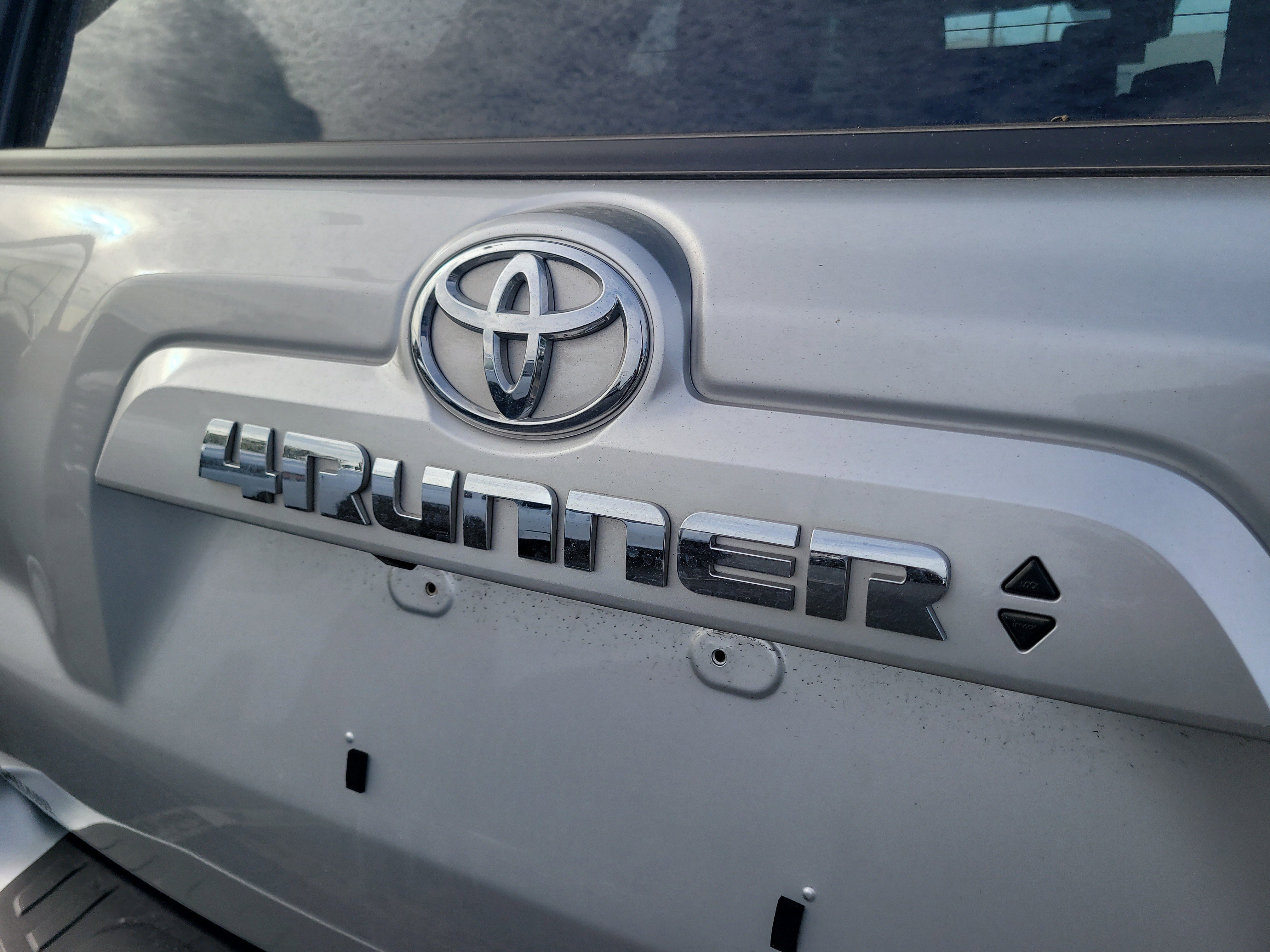 Used 2022 Toyota 4Runner SR5 Premium image 10