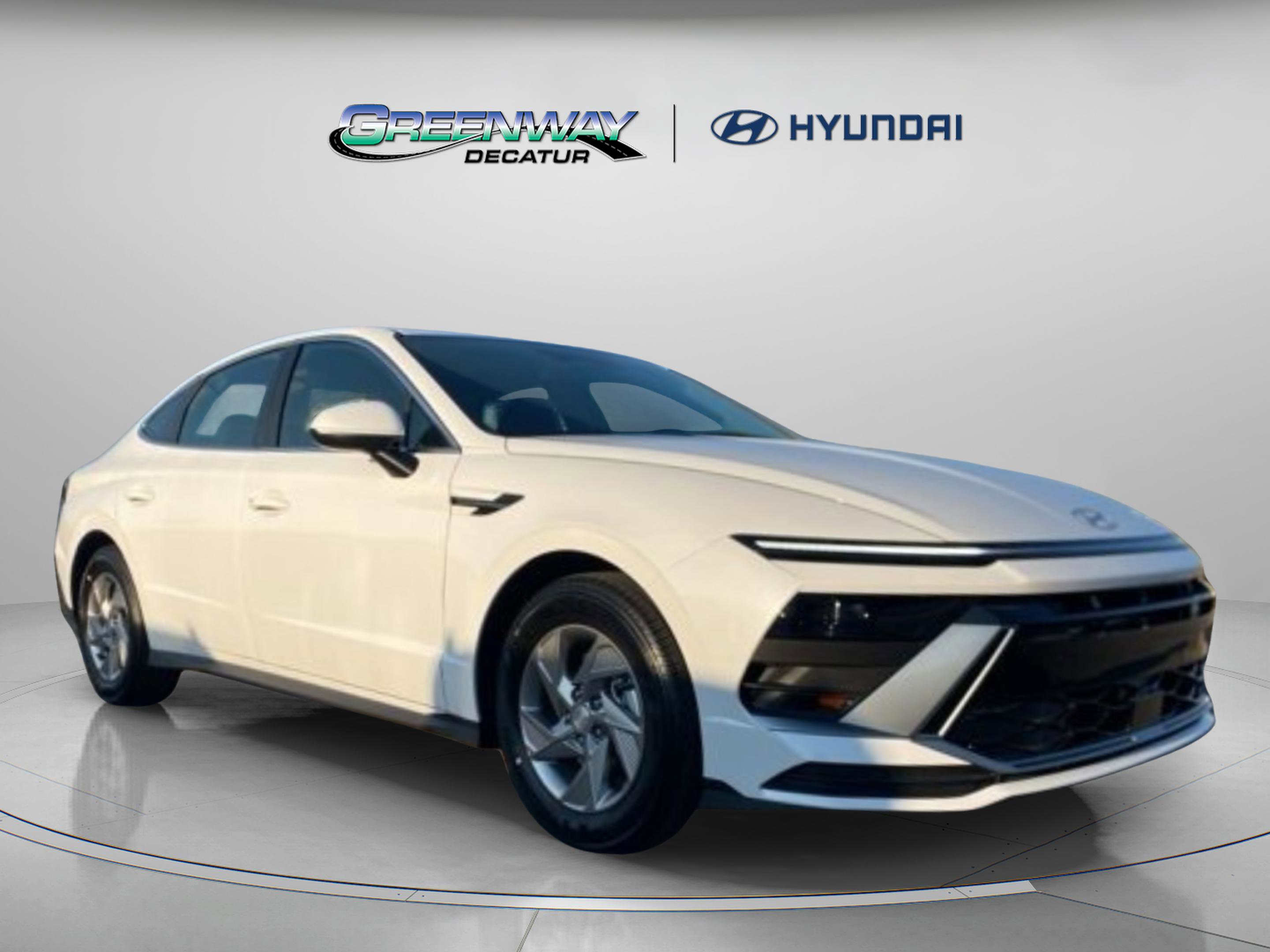 New 2026 Hyundai Sonata SE FWD image 1