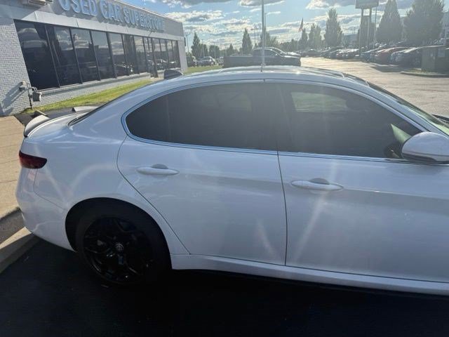 Used 2021 Alfa Romeo Giulia Ti w/ Active Assist 2 Package TI AWD/4WD image 11