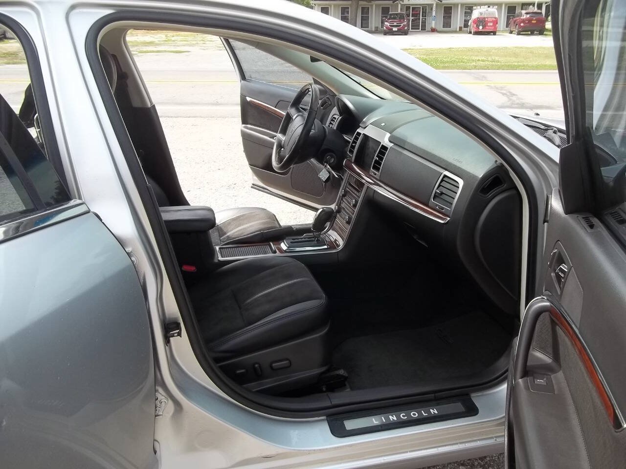 Used 2012 Lincoln MKZ Hybrid FWD image 12