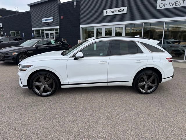 Used 2024 Genesis GV70 3.5T Sport w/ Sport Advanced Package AWD/4WD image 4