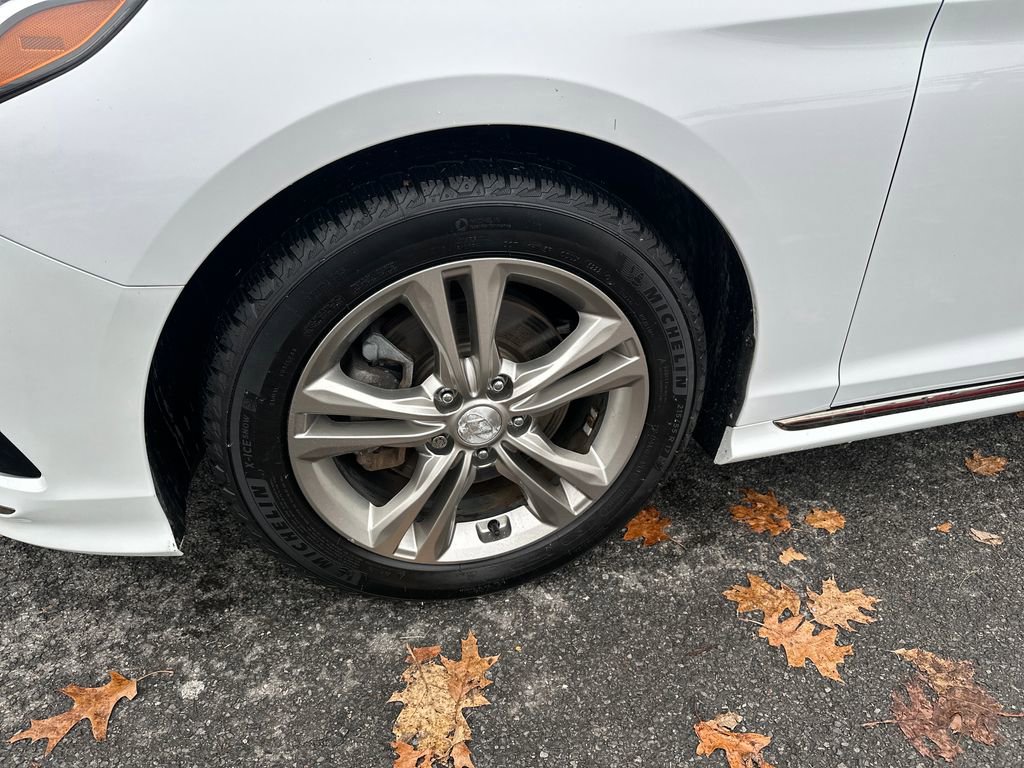 Used 2019 Hyundai Sonata Sport image 2