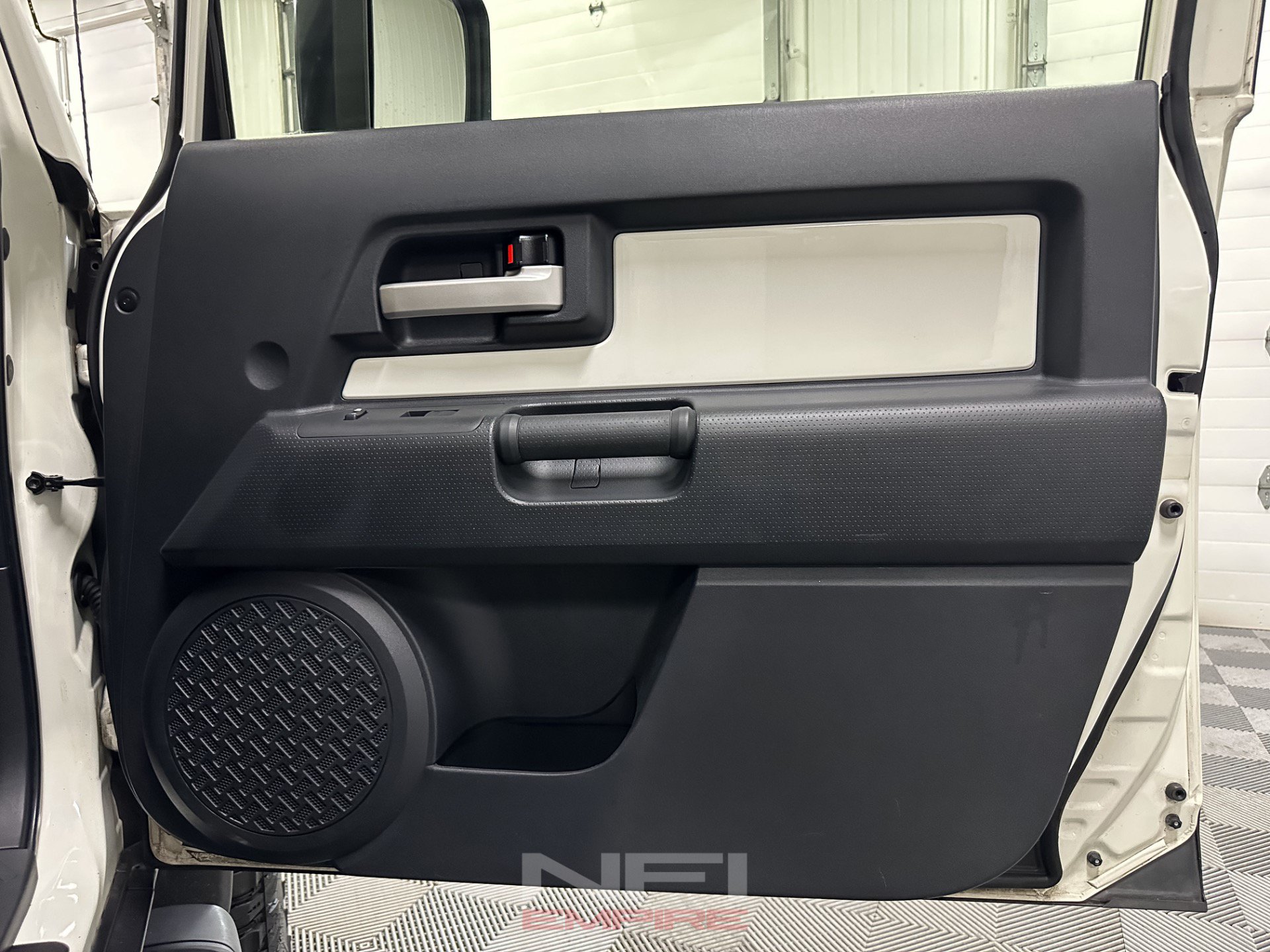 Used 2013 Toyota FJ Cruiser 4WD w/ Upgrade Pkg image 40