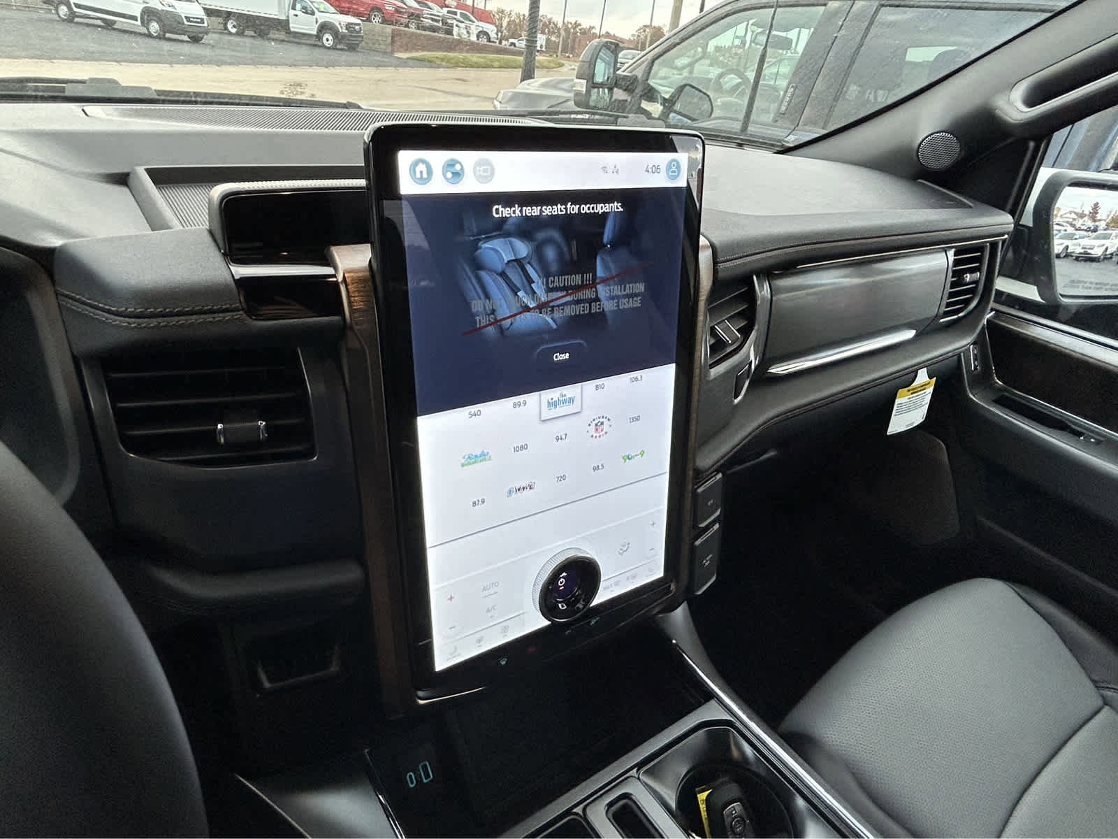 New 2023 Ford F150 Lightning Lariat image 79