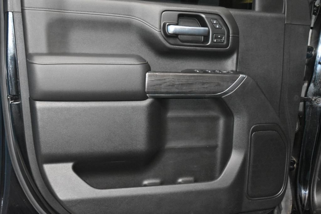 Used 2020 Chevrolet Silverado 2500 LTZ AWD/4WD image 4
